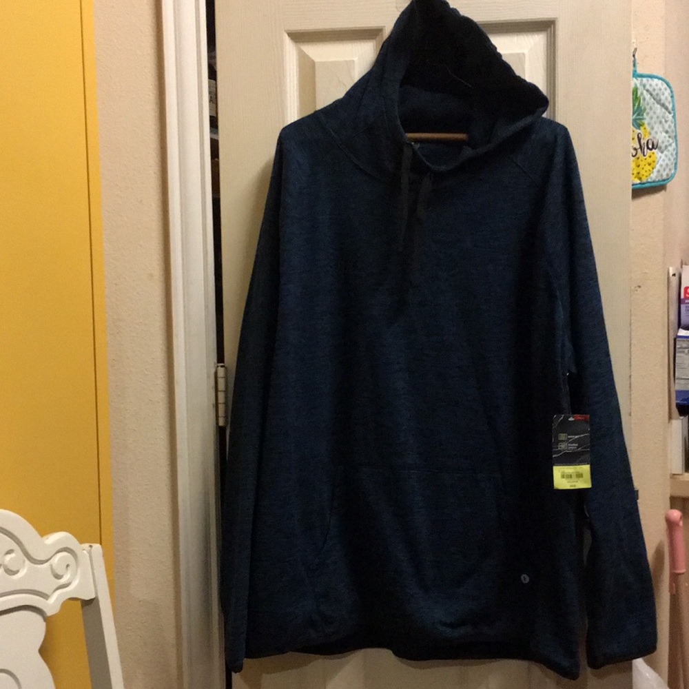 NWT/ mens Xersion jacket with hoodie